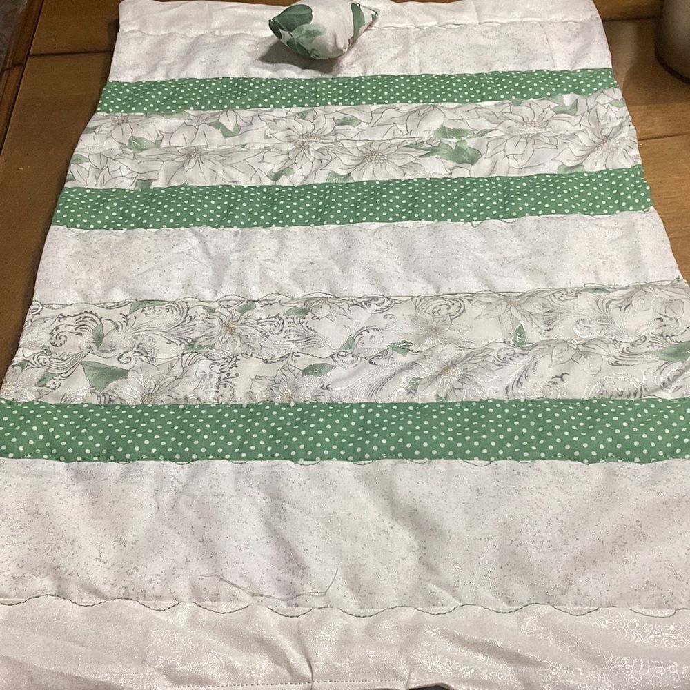 NWOT. Handcrafted Quilted Toy Animal/Doll Quilt and Pillow Set